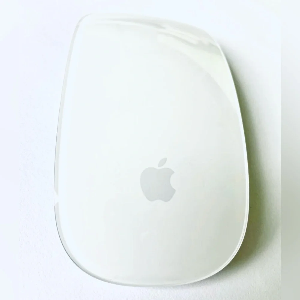 Apple Magic Mouse Model A3204 Sleek White Design and USB Cord Mint Conditions